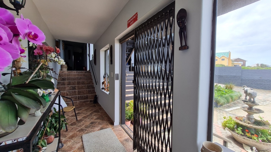 10 Bedroom Property for Sale in Dana Bay Western Cape